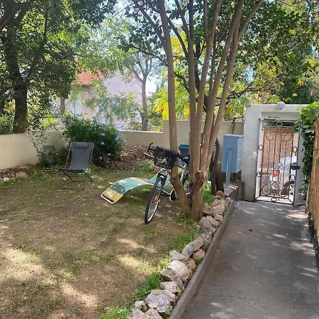 Appartement A 300 M A Pied De La Et Commerces